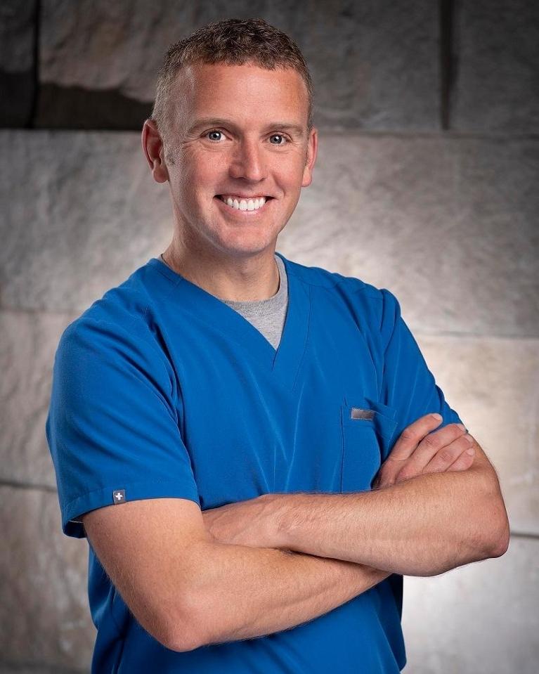 DR. DENNIS KNUTH
